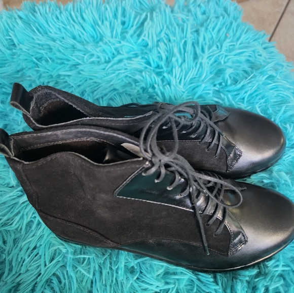 Naot Shoes - Naot both